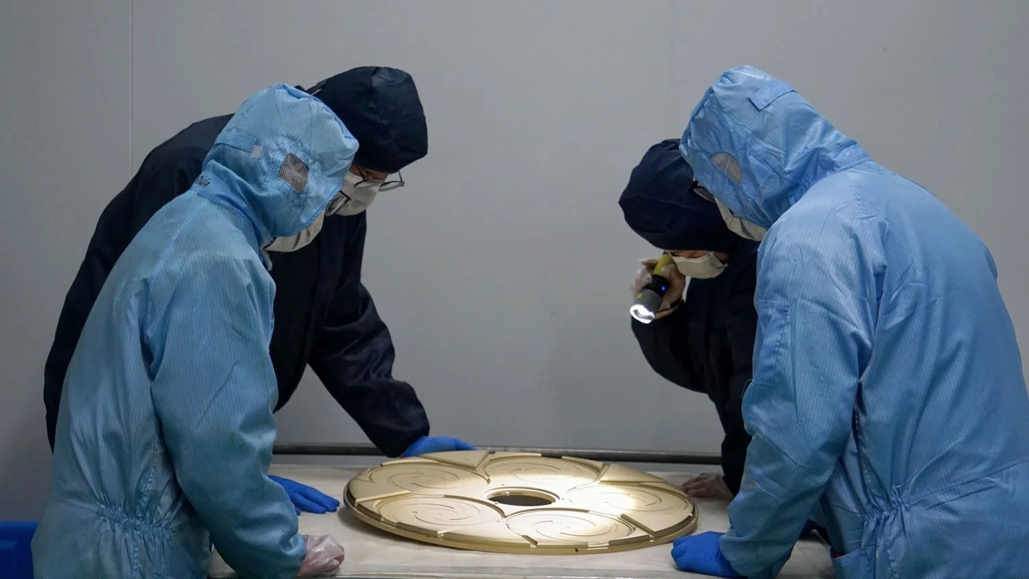 Veteksemikanın SIC örtükləri / TAC örtükləri və epitaxy proses fabrikini ziyarət etmək üçün müştərilərə xoş gəlmisiniz